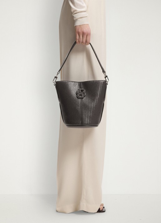 BOSS Anett schoudertas met logo - voorkant 3 dark brown-207 / bruin