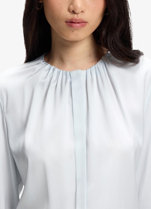 BOSS Banorah blouse in zijdeblend - detail 5 open blue-462 / blauw