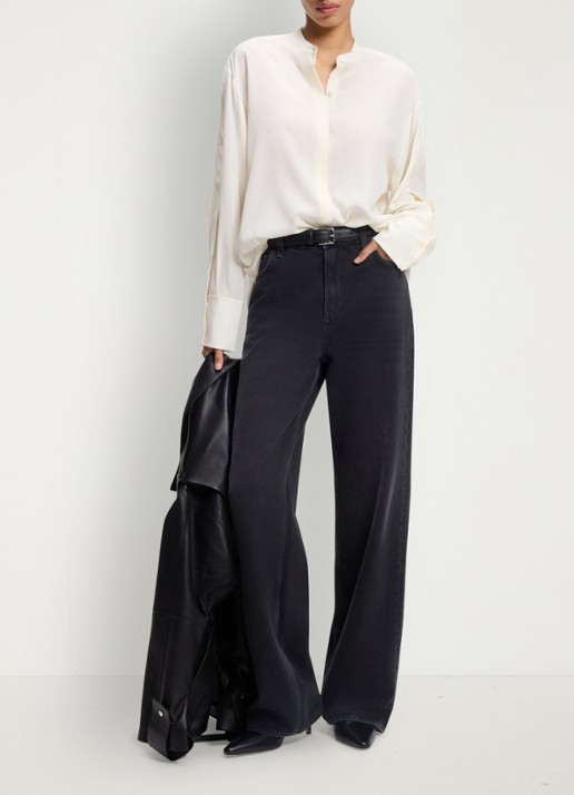 BOSS Blouse van zijde met ronde hals - voorkant 2 creme