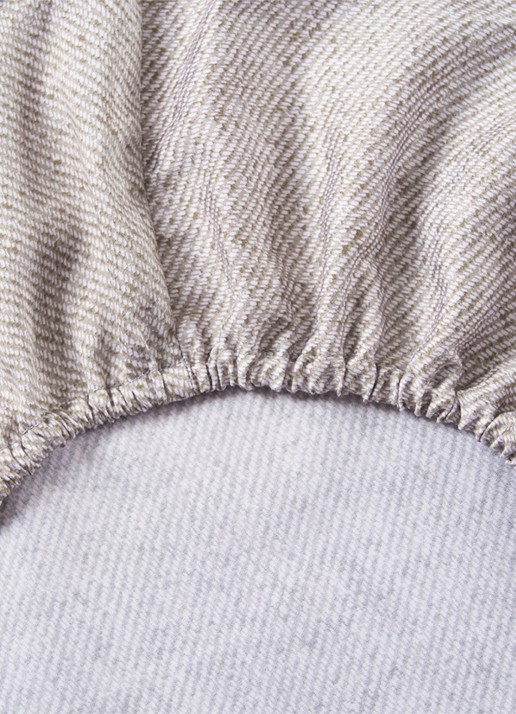 BOSS Carlow hoeslaken van katoensatijn 300TC - voorkant 3 beige