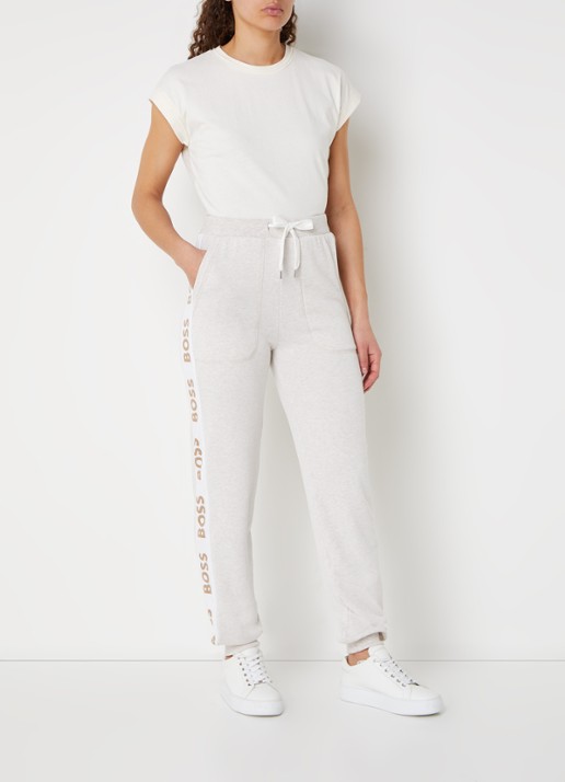 BOSS High waist tapered fit joggingbroek met logoband - voorkant 4 donkerbeige