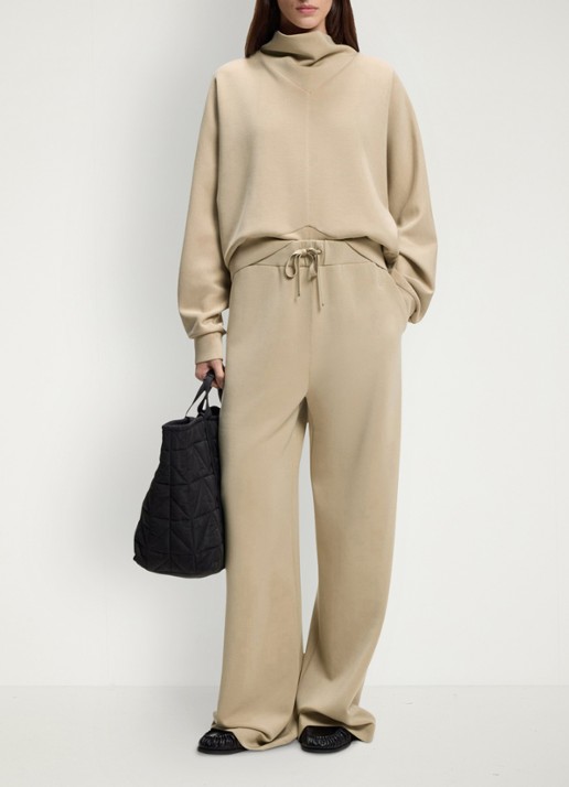 BOSS High waist wide fit joggingbroek met steekzakken - voorkant 5 beige