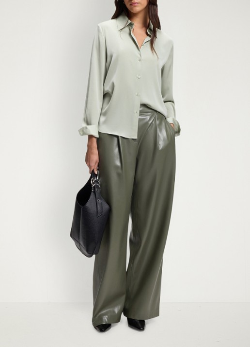 BOSS High waist wide fit pantalon van imitatieleer - voorkant 2 groen