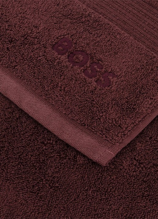 BOSS LOFT badhanddoek - 700 gr/m2 - 50 x 100 cm - voorkant 4 donkerbruin