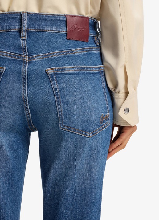 BOSS Mid waist slim fit jeans met logoborduring - detail 3 denim