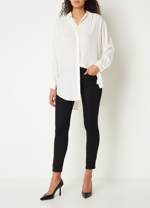 BOSS Nafice low waist cropped skinny jeans met gekleurde wassing - voorkant 2 zwart
