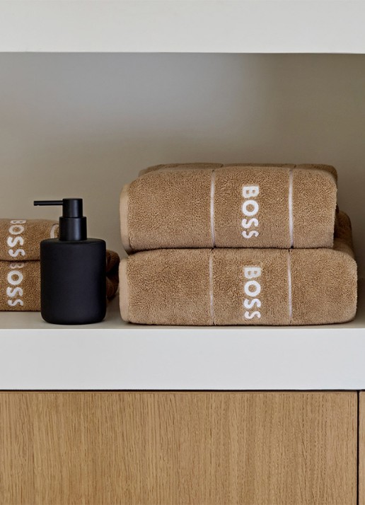 BOSS Plain badlaken - 600 gr/m2 - 100 x 150 cm - detail bruin