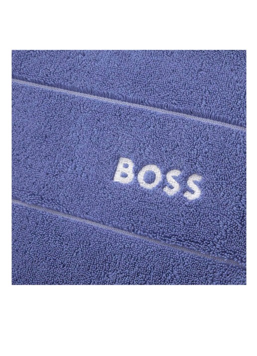 BOSS Plain badlaken - 600 gr/m2 - 70 x 140 cm - voorkant 4 paars
