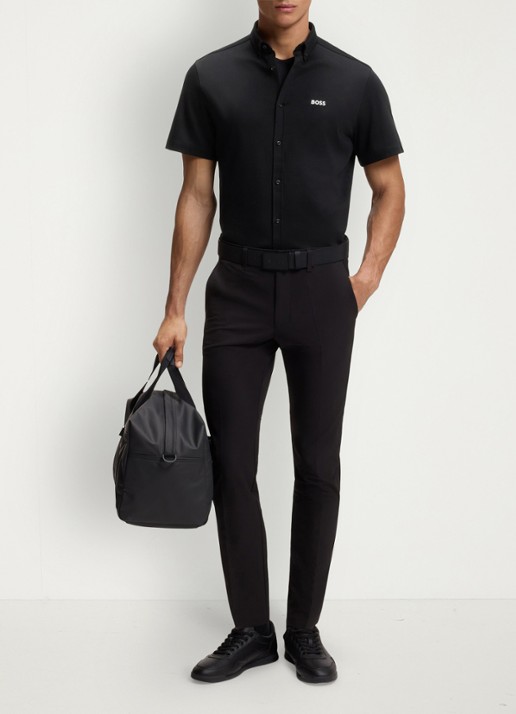 BOSS Regular-fit overhemd van kreukbestendige katoenen jersey - voorkant 6 black-002 / zwart