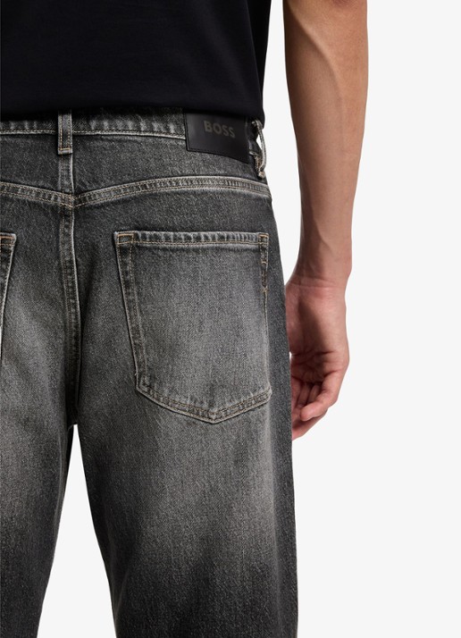 BOSS Relaxed fit jeans met steekzakken - detail 4 donkergrijs