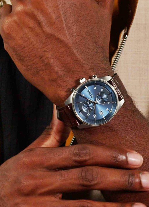 BOSS Skytraveller horloge HB1514194  - voorkant 4 zilver
