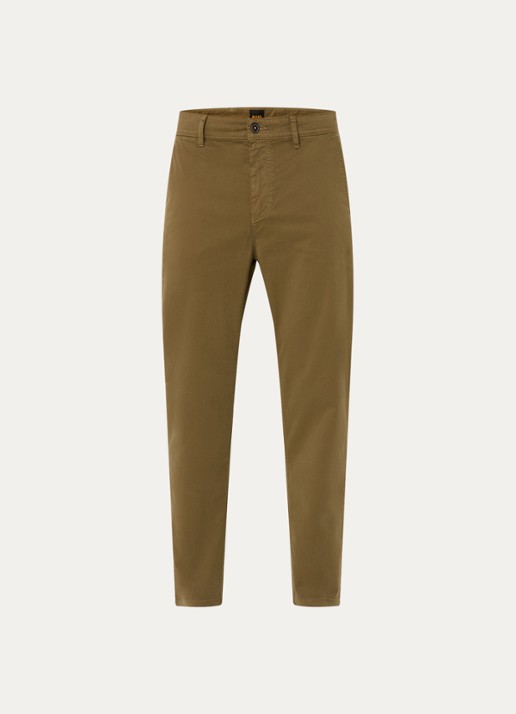 BOSS Tapered fit chino met steekzakken - voorkant 4 lichtbruin