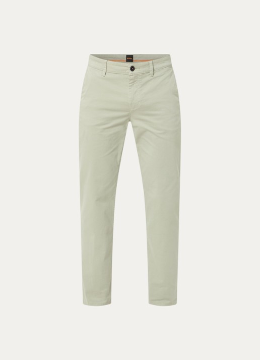 BOSS Tapered fit chino met steekzakken - voorkant 2 lindegroen