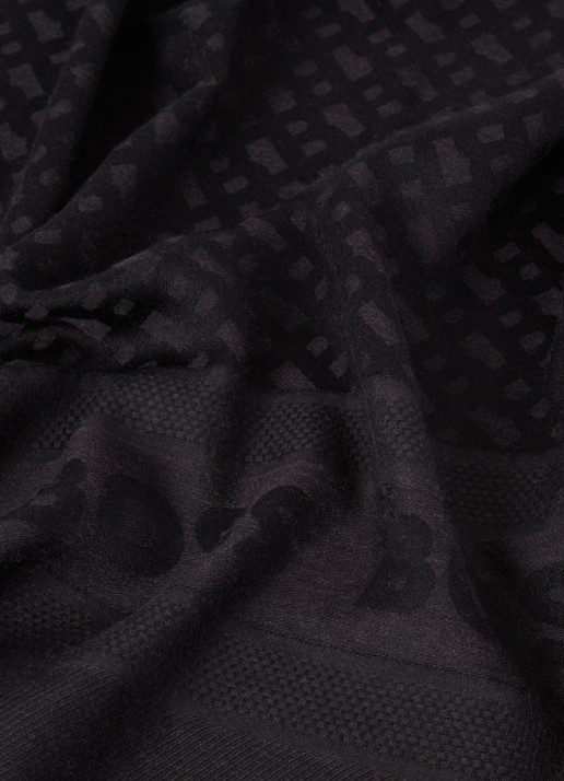 BOSS Zelma sjaal in zijdeblend met logoprint 110 x 110 cm - detail 3 black-001 / zwart