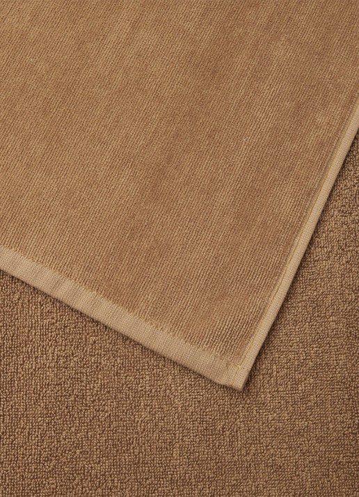 BOSS Zuma strandlaken - 420g/m² - 100 x 180 cm - achterkant camel