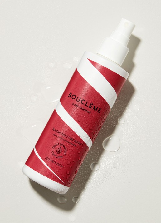Bouclème Flexible Hold Hairspray - haarspray voor krullend haar - voorkant 3 undefined