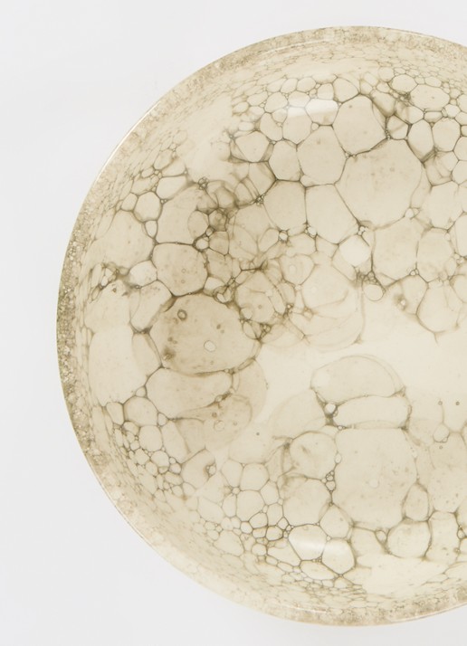Bowls and Dishes Espuma serveerschaal 27 cm - detail 3 bronsgroen