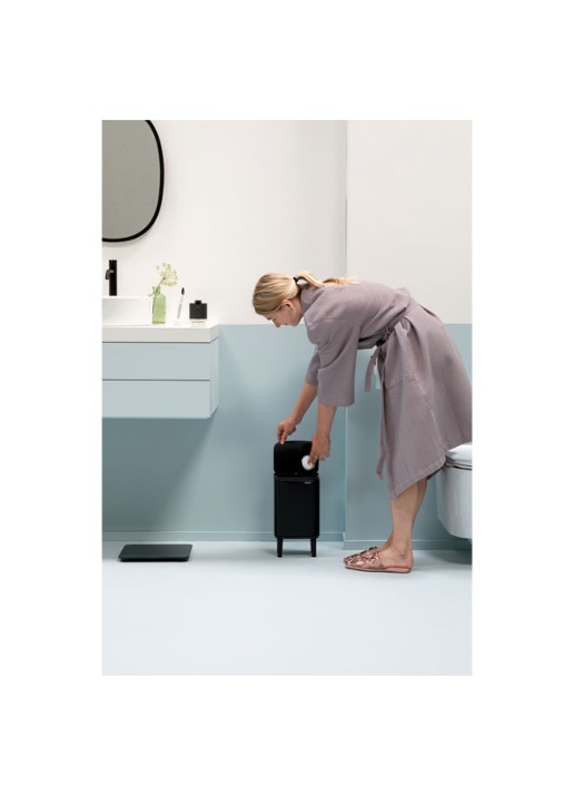Brabantia Bo Hi afvalemmer 4 liter met kunststof binnenemmer - voorkant 2 zwart