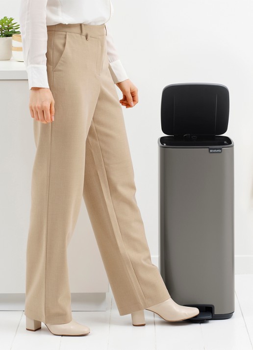 Brabantia Bo pedaalemmer 30 liter - detail 3 grijs