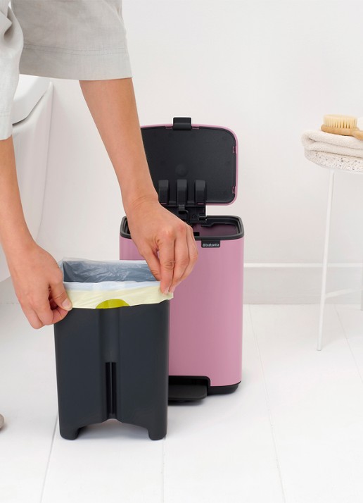 Brabantia Bo pedaalemmer 4 liter - detail 7 donkerroze