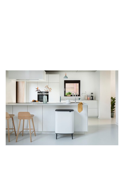 Brabantia Bo Touch Bin Hi prullenbak met deksel op pootjes 60 liter - voorkant 7 wit