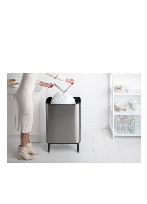 Brabantia Bo Touch Bin Hi prullenbak met deksel op pootjes 60 liter - detail 4 zilver