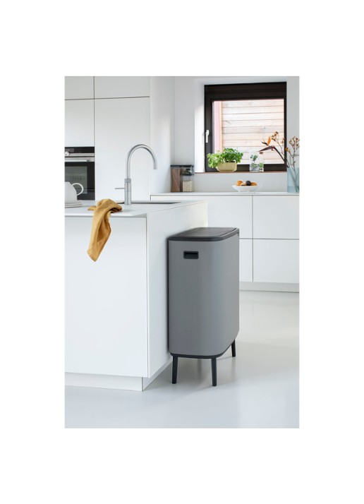 Brabantia Bo Touch Bin Hi prullenbak met deksel op pootjes 60 liter - detail 7 grijs