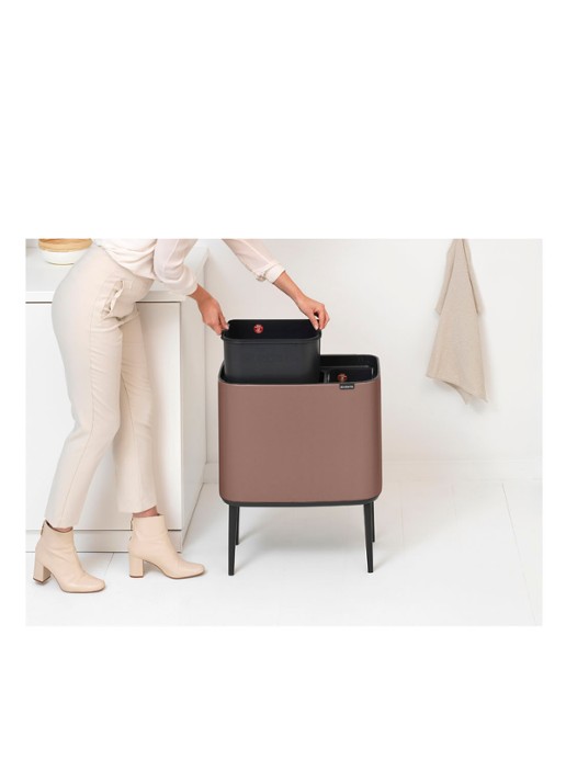 Brabantia Bo Touch Bin prullenbak 11 + 23 liter - detail 6 taupe