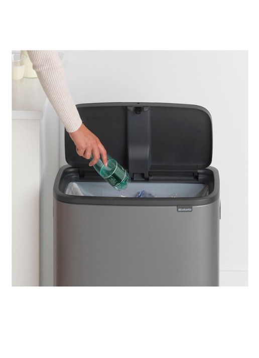 Brabantia Bo Touch Bin prullenbak met deksel 60 liter - detail 4 donkergrijs