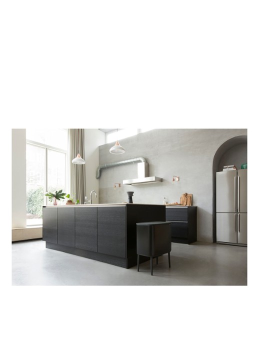 Brabantia Bo Touch Bin  prullenbak met deksel op pootjes 3 x 11 liter - detail 5 zwart
