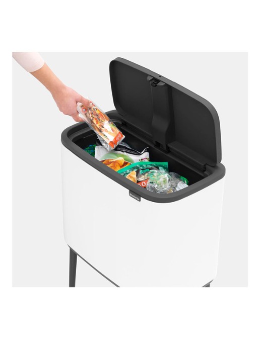 Brabantia Bo Touch Bin prullenbak met deksel op pootjes 36 liter - detail 4 wit