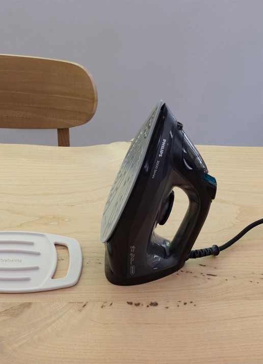 Brabantia Stoomstrijkijzer matje - achterkant beige