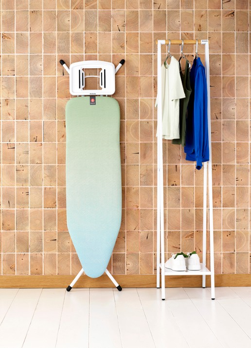 Brabantia Strijkplank B met Strijkijzerhouder 124 x 38 cm - detail groen