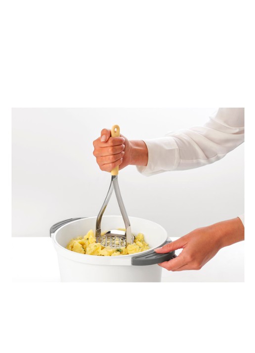 Brabantia Tasty+ pureestamper en lepel - detail vanillegeel