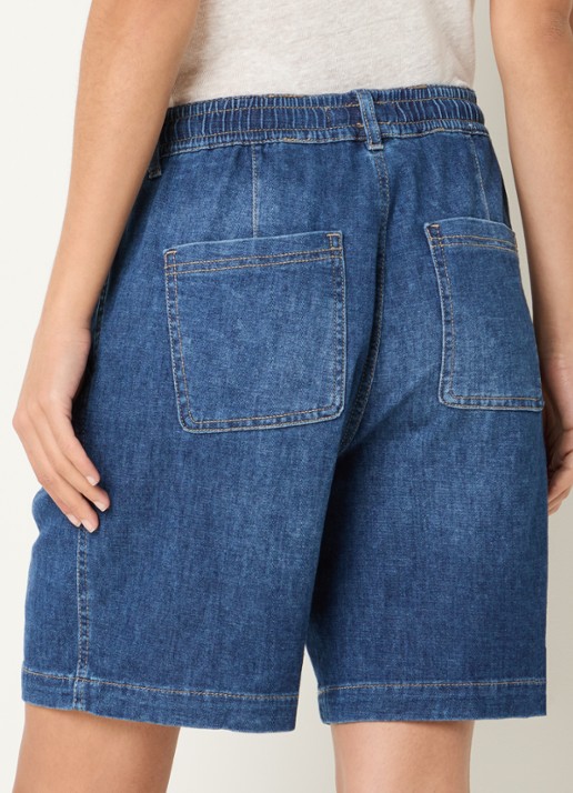 BRAX Maine mid waist wide fit korte broek met steekzakken - achterkant indigo