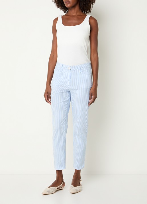 BRAX Mara mid waist cropped slim fit broek met streepprint en steekzakken - voorkant 3 lichtblauw