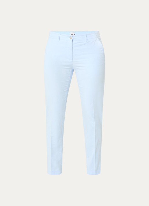 BRAX Maron mid waist cropped tapered fit chino met steekzakken - voorkant lichtblauw
