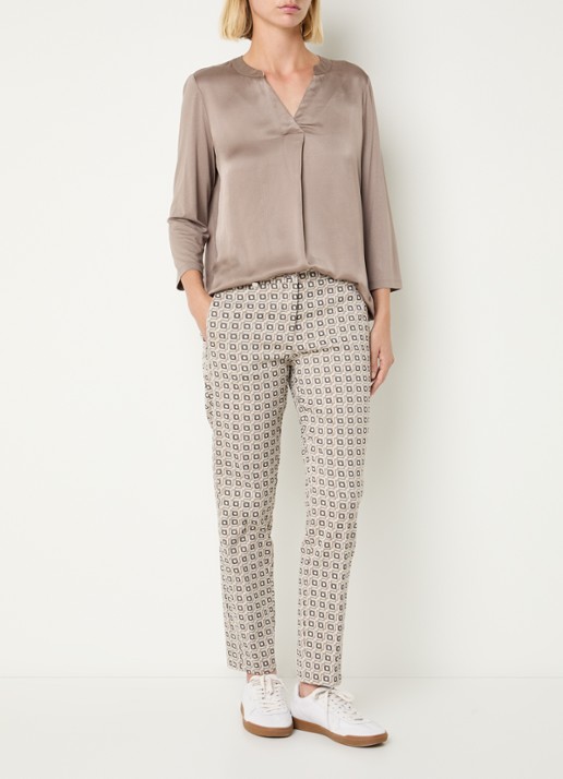 BRAX Maron S low waist straight fit cropped chino met grafische print - voorkant 3 beige