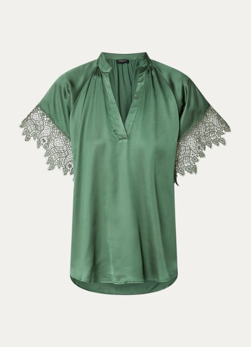 Bruuns Bazaar Winy tuniek met broderie en V-hals - voorkant 2 groen