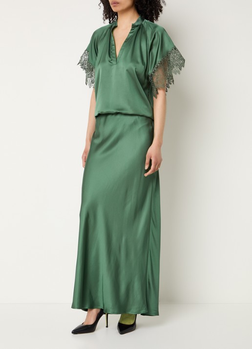 Bruuns Bazaar Winy tuniek met broderie en V-hals - voorkant 3 groen