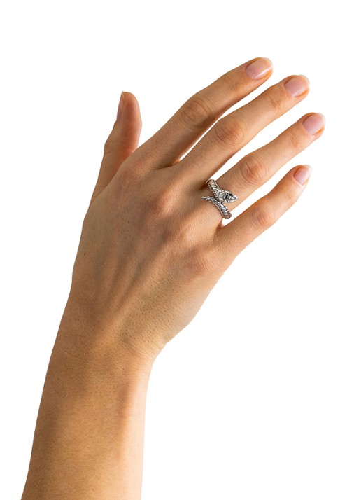 Buddha to Buddha Ben XS Slang ring van zilver - voorkant 4 zilver