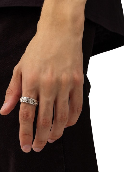 Buddha to Buddha Nurul/Ellen Mix ring van zilver - detail 3 zilver