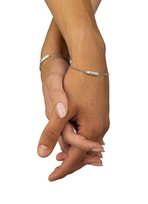Buddha to Buddha Permanent schakelarmband van zilver - voorkant 2 zilver