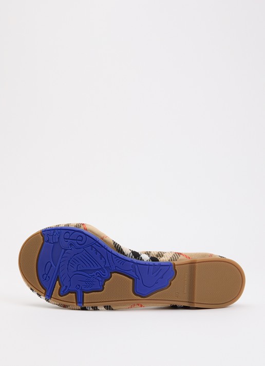 Burberry Ballerina met details van lamsleer en ruitdessin - detail 4 zand