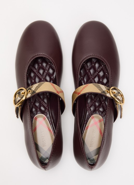 Burberry Ballerina van lamsleer - detail 4 bordeauxrood
