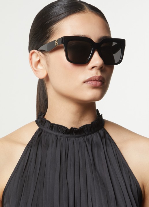 Burberry Butterfly zonnebril BE4419 - voorkant 5 zwart