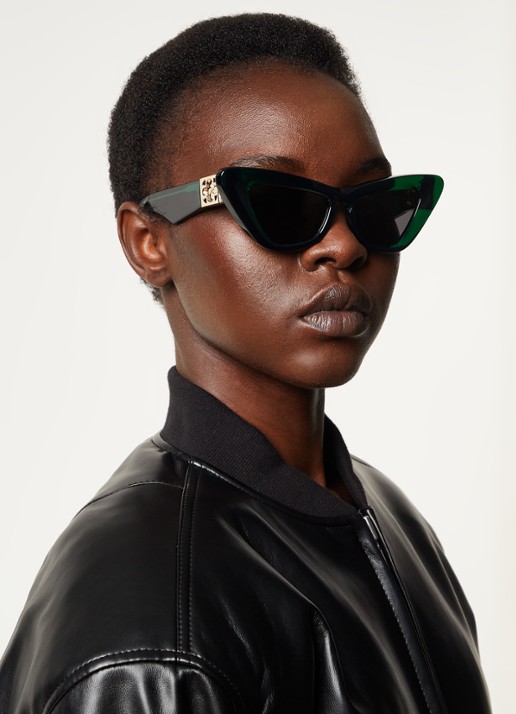 Burberry Cat Eye zonnebril BE4421U - voorkant 5 groen
