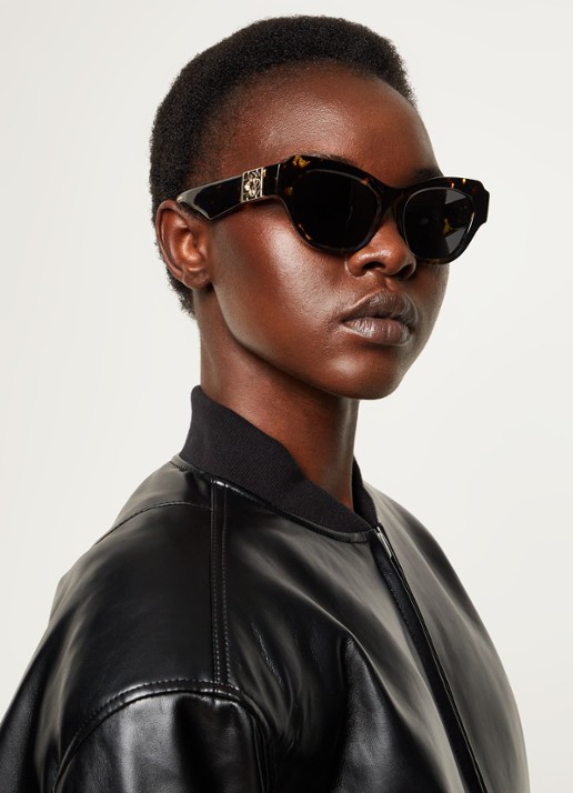 Burberry Cat Eye zonnebril BE4423 - voorkant 2 donkerbruin