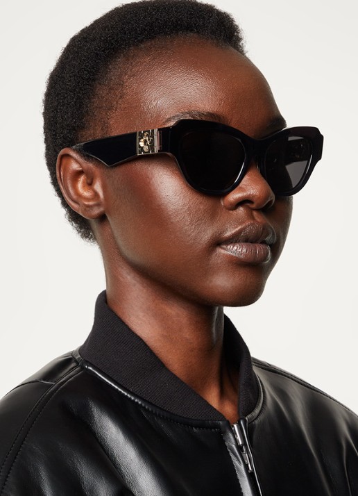 Burberry Cat Eye zonnebril BE4423 - voorkant 5 zwart
