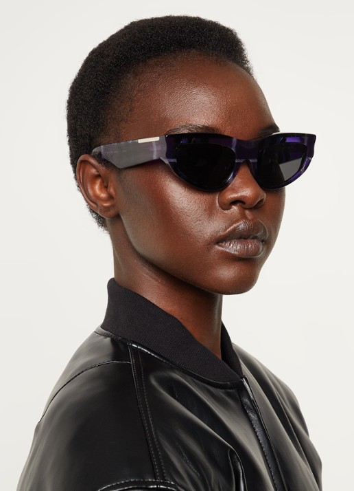 Burberry Cat Eye zonnebril BE4425U - voorkant 2 violet